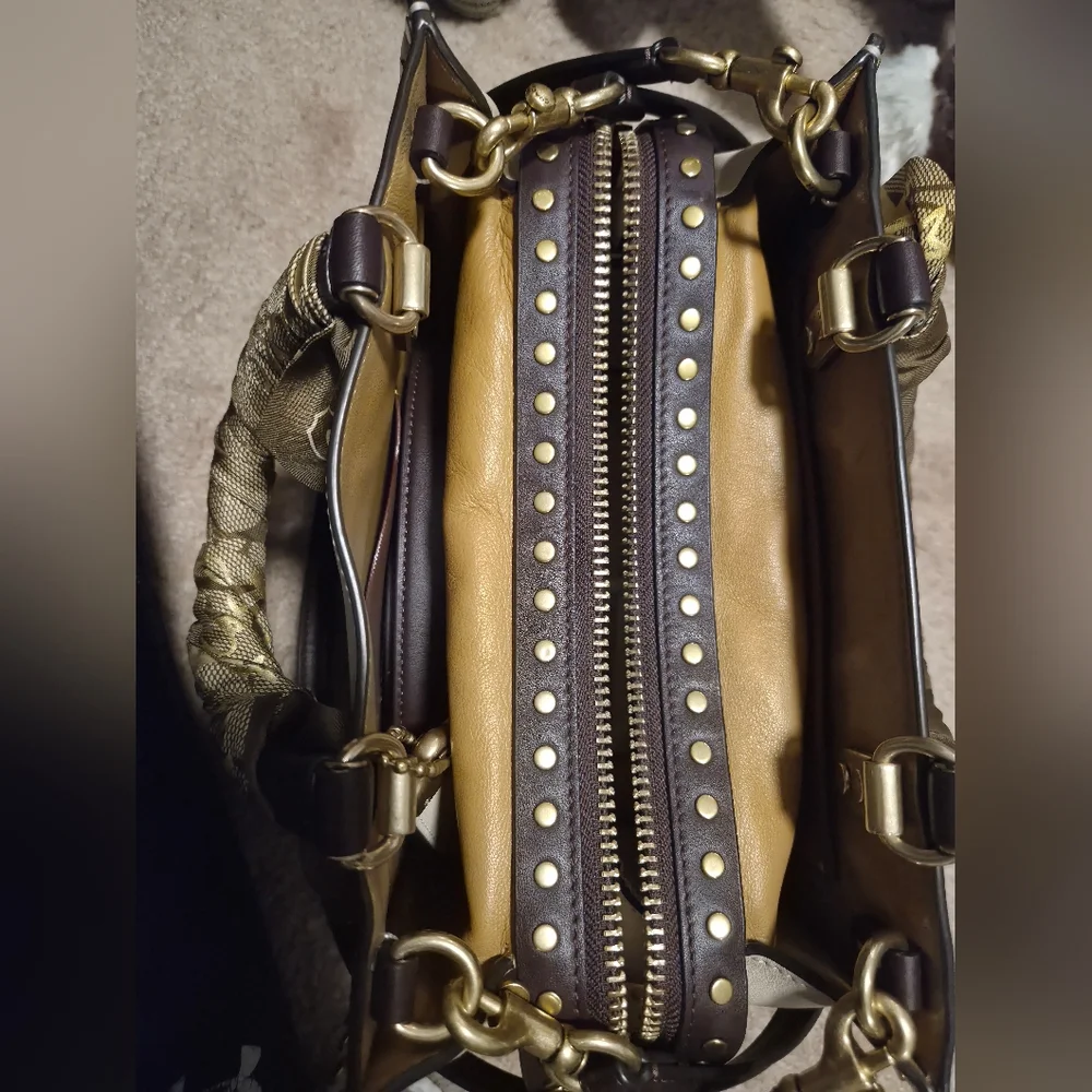 Coach Rouge 25 In Colorblock With Rivets - Picture 5 of 8